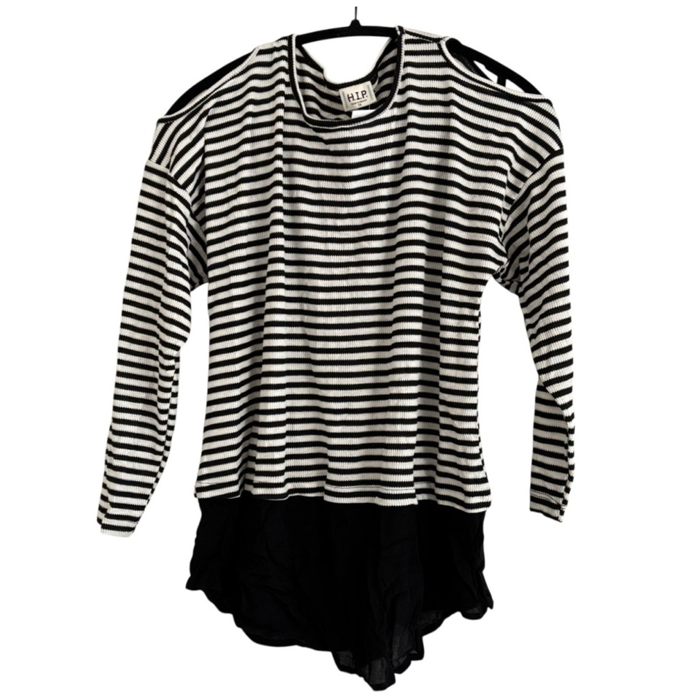 Black/White Striped Plus Size Cold Shoulder Top Size 1X NWT